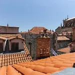 City Center Apartment Larica