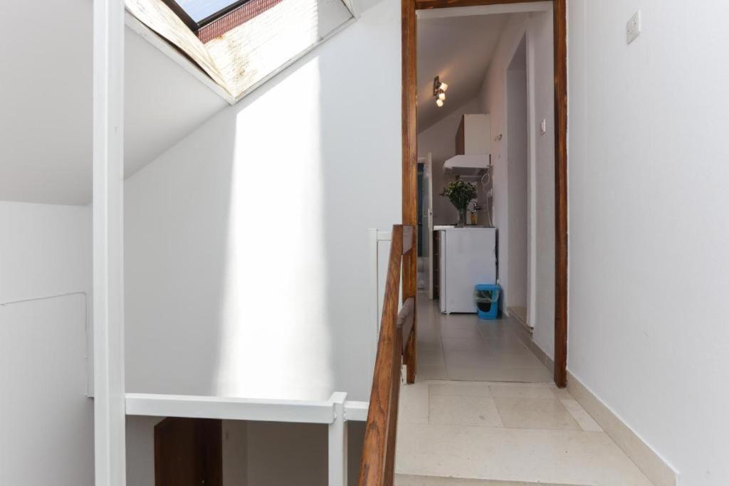 Center Larica Apartman *