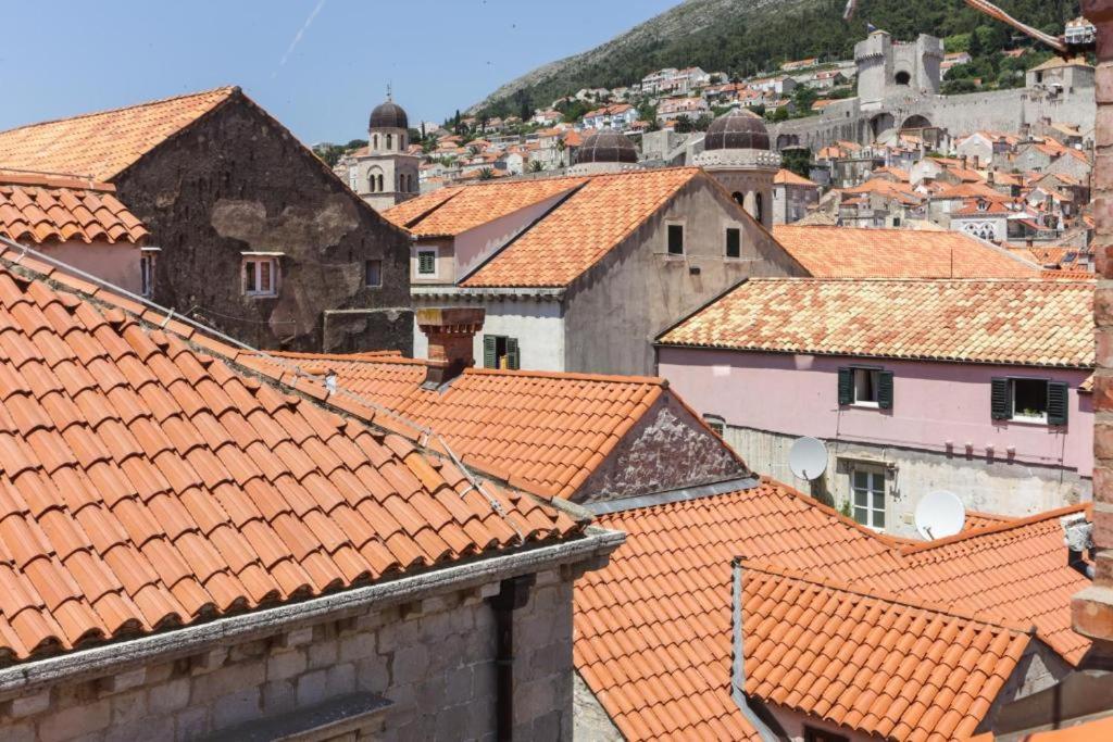 Center Larica Apartman *
